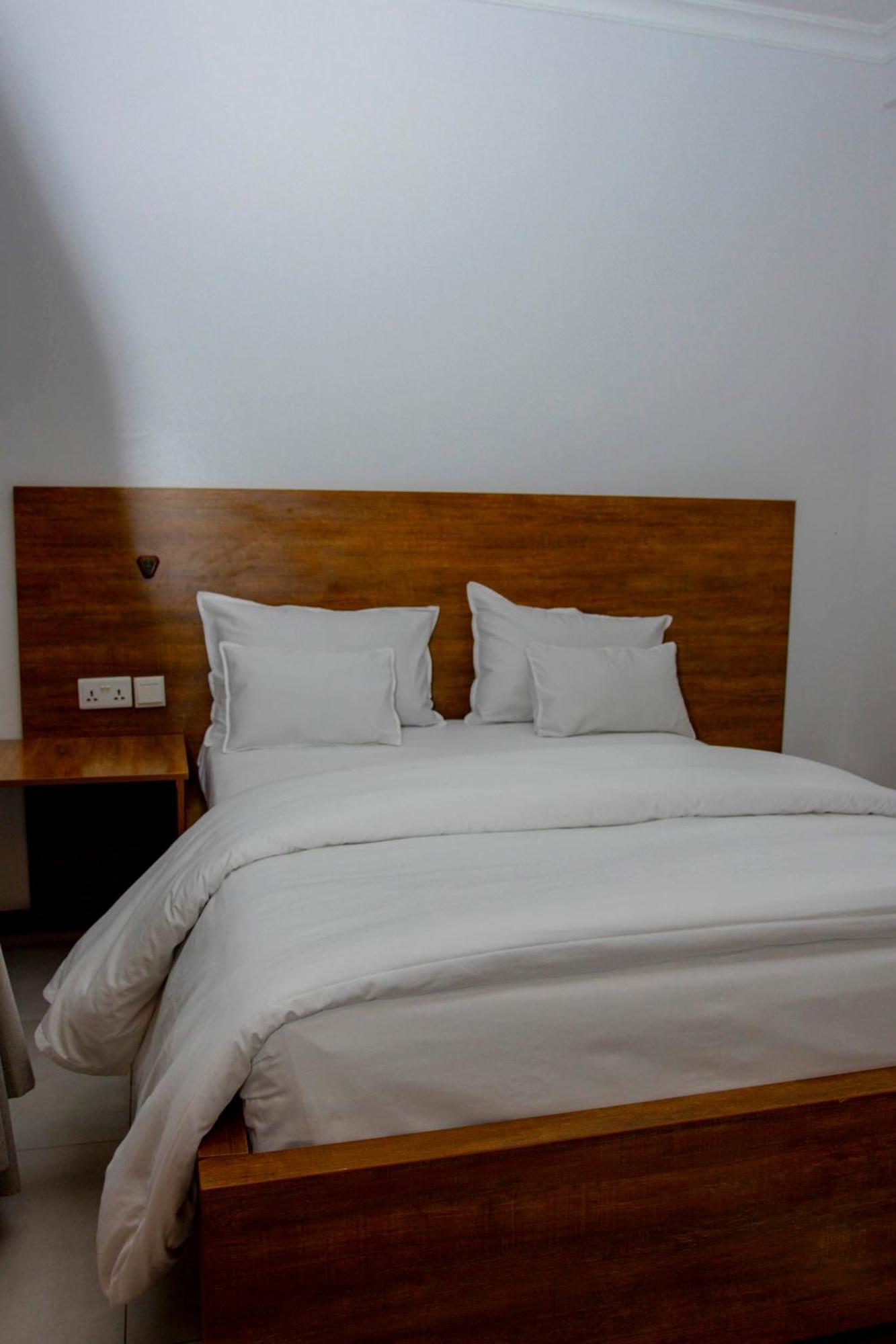 Ally Ngali Motel Kigali Extérieur photo