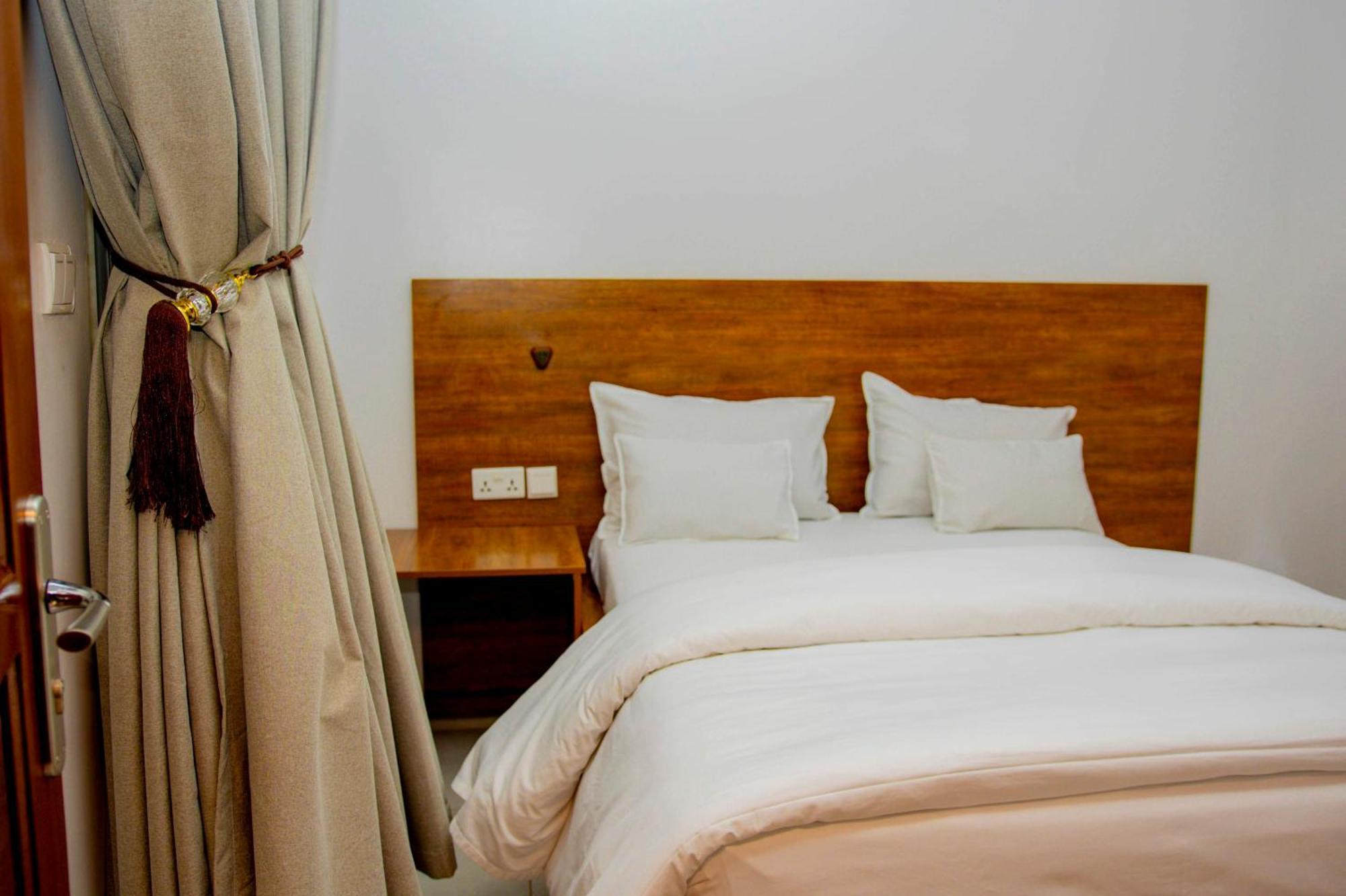 Ally Ngali Motel Kigali Extérieur photo